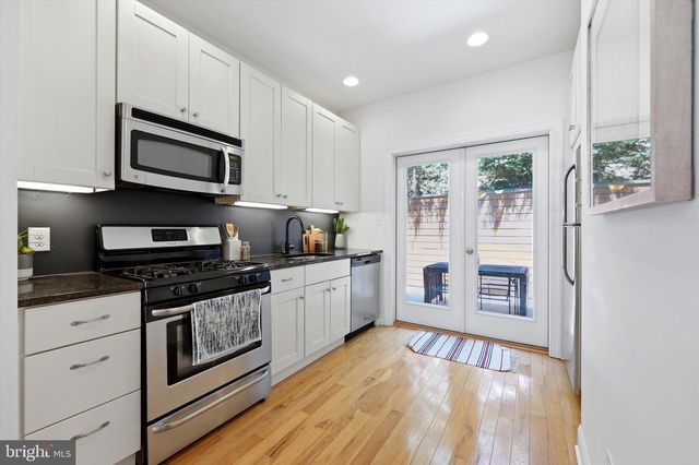 733 LATONA ST, Philadelphia, PA 19147