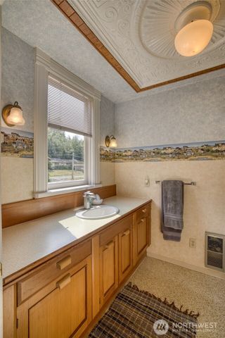 209 Ferry Street, South Bend, WA 98586