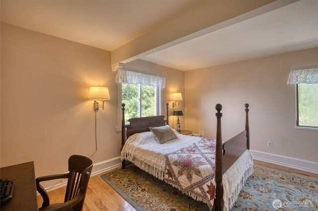 209 Ferry Street, South Bend, WA 98586