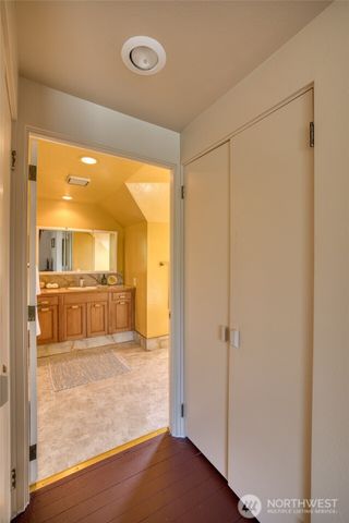 209 Ferry Street, South Bend, WA 98586