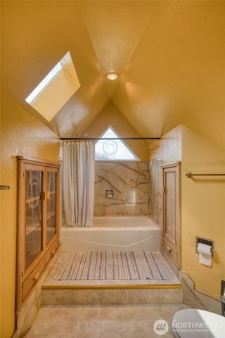 209 Ferry Street, South Bend, WA 98586