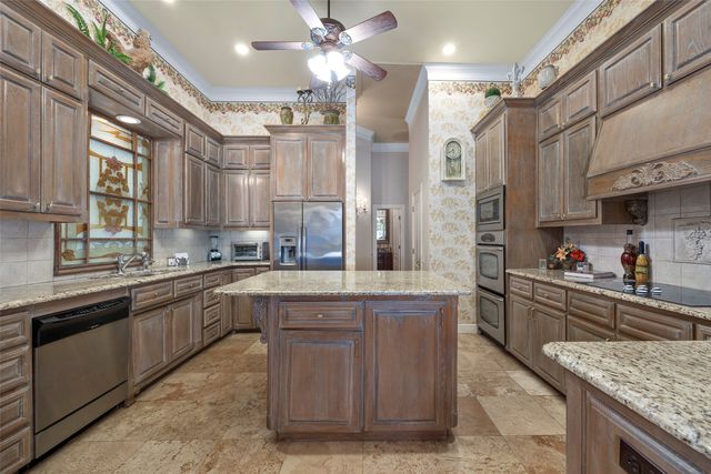 6909 Bal Lake Drive, Fort Worth, TX 76116