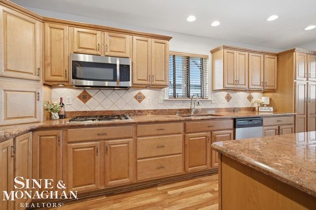 6036 River Road, East China Twp, MI 48054