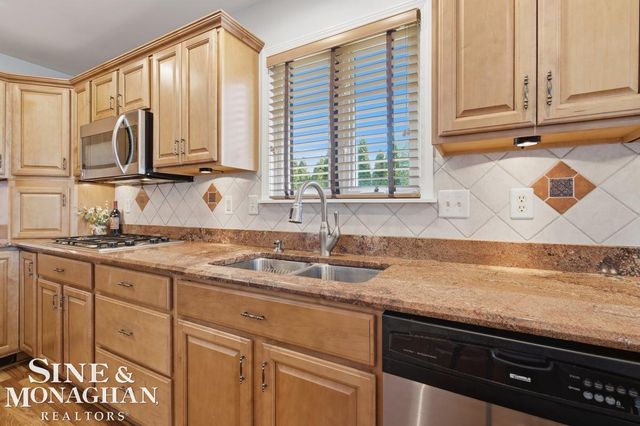 6036 River Road, East China Twp, MI 48054