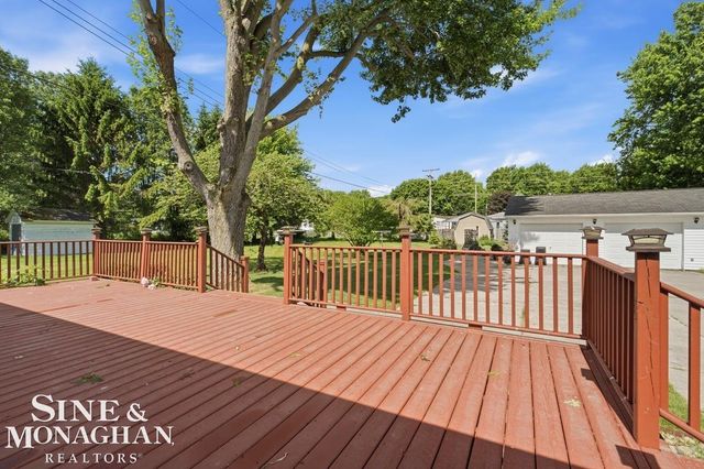 6036 River Road, East China Twp, MI 48054