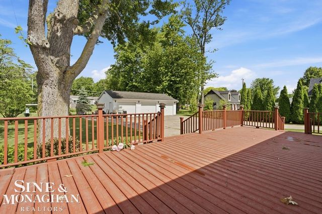 6036 River Road, East China Twp, MI 48054