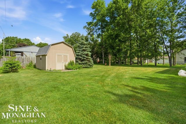 6036 River Road, East China Twp, MI 48054