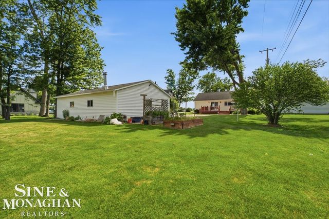 6036 River Road, East China Twp, MI 48054