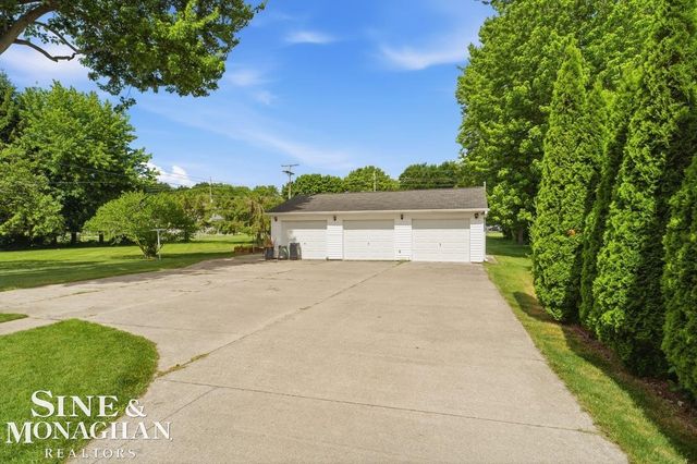 6036 River Road, East China Twp, MI 48054