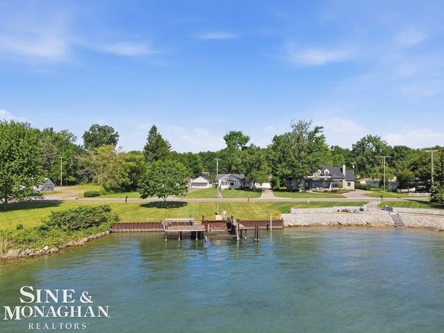 6036 River Road, East China Twp, MI 48054