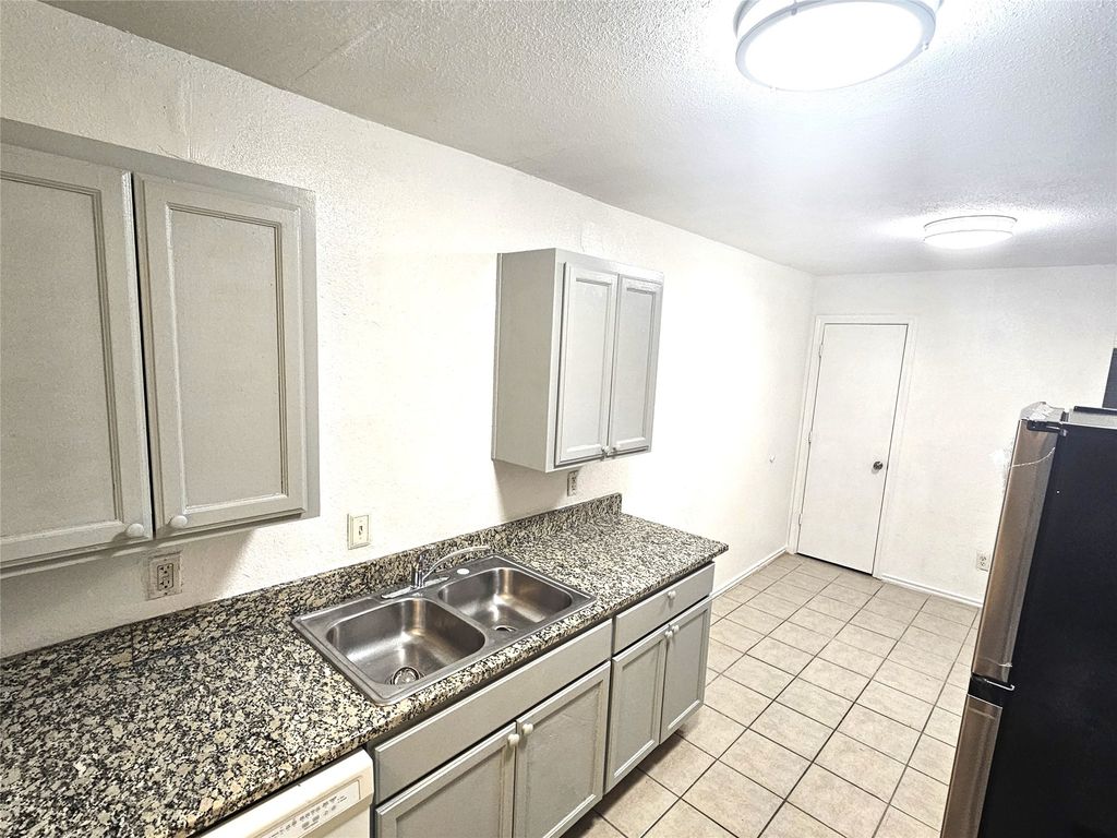 2837 & 2839 Ave J, Fort Worth, TX 76105 — photo 3