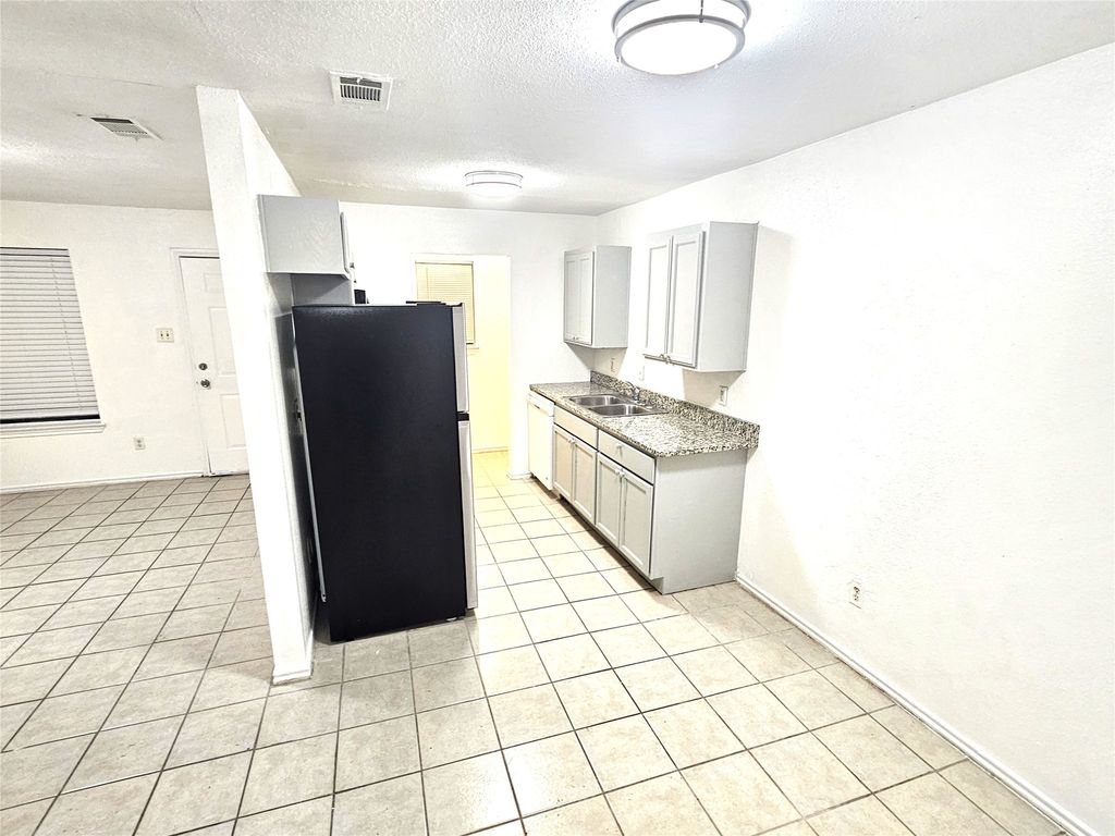 2837 & 2839 Ave J, Fort Worth, TX 76105 — photo 4