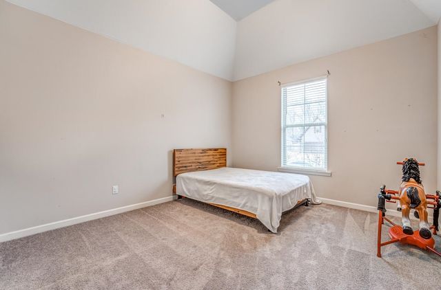 360 WHISPERING CREEK DR, Oakland, TN 38060