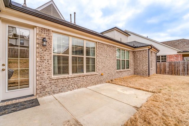 360 WHISPERING CREEK DR, Oakland, TN 38060