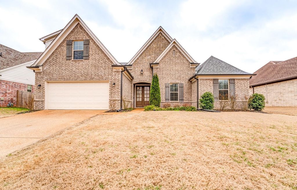 360 WHISPERING CREEK DR, Oakland, TN 38060