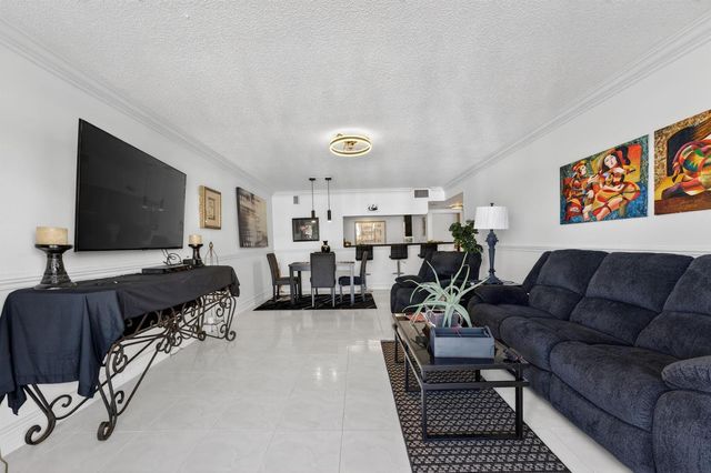 1149 Hillsboro Mile 1007, Hillsboro Beach, FL 33062