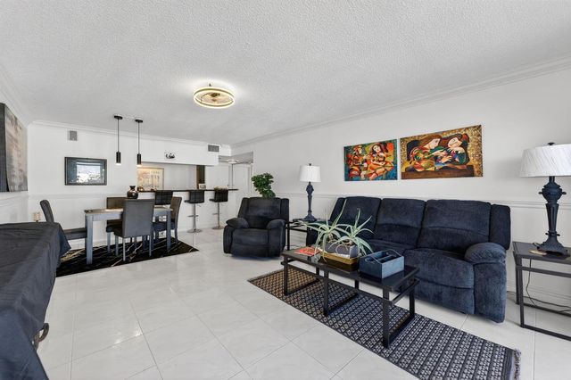 1149 Hillsboro Mile 1007, Hillsboro Beach, FL 33062