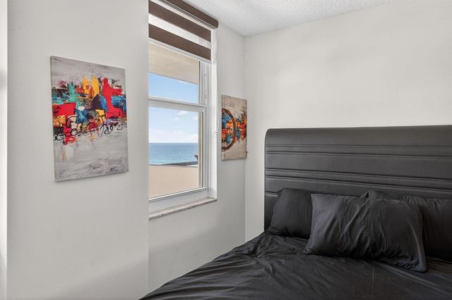 1149 Hillsboro Mile 1007, Hillsboro Beach, FL 33062