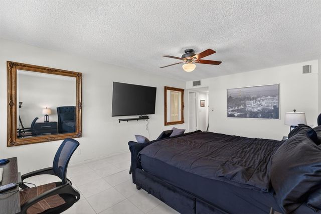 1149 Hillsboro Mile 1007, Hillsboro Beach, FL 33062