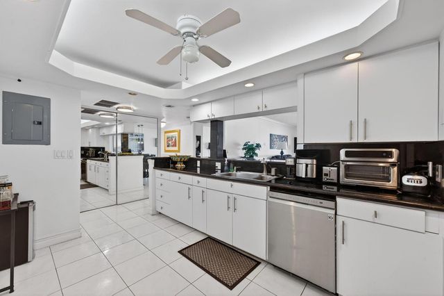 1149 Hillsboro Mile 1007, Hillsboro Beach, FL 33062