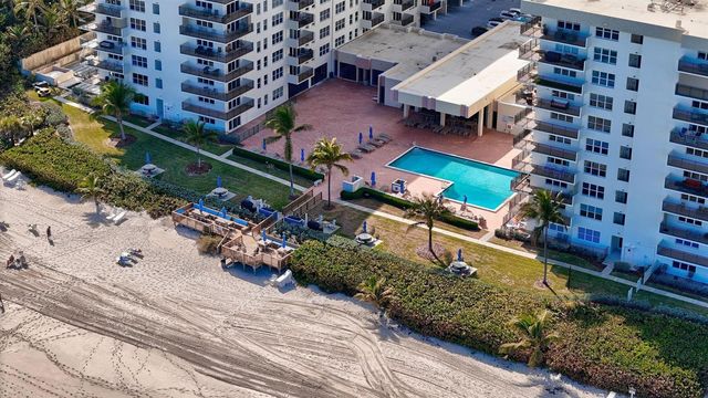 1149 Hillsboro Mile 1007, Hillsboro Beach, FL 33062