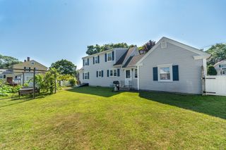 117 River St, Hudson, MA 01749