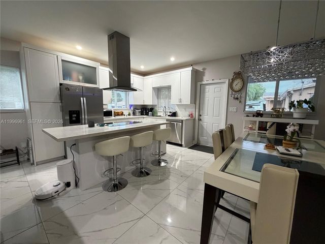 2241 N 62nd Ave, Hollywood, FL 33024