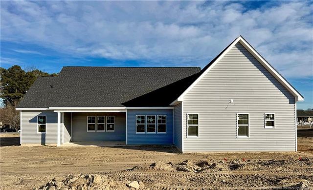 9826 Rockfish Road, Raeford, NC 28376