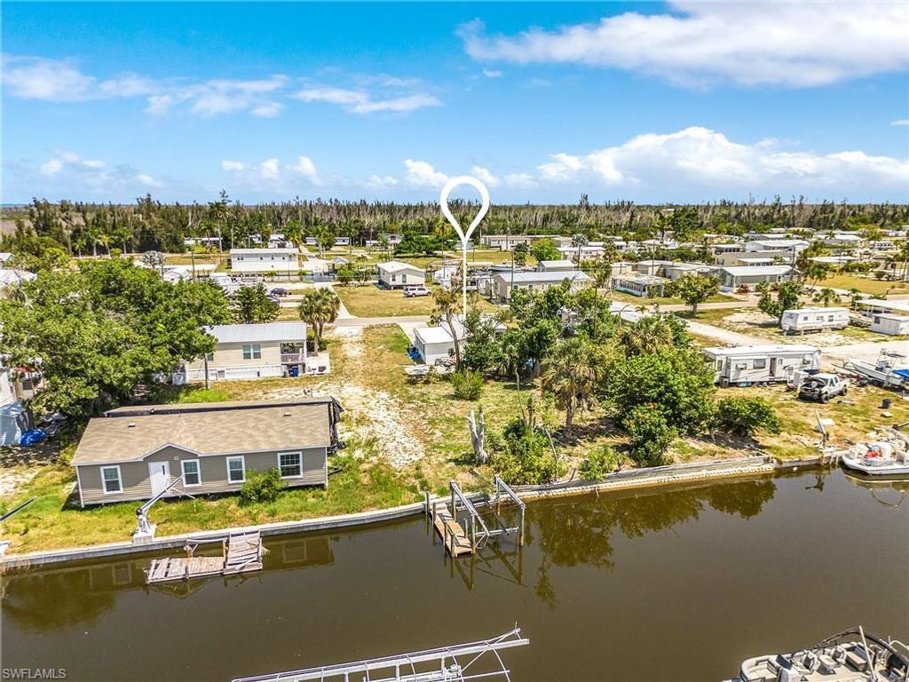 5099 Flamingo DR, ST. JAMES CITY, FL 33956 — photo 5