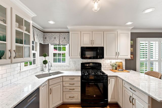 2761 Ashbrooke Drive, Lexington, KY 40513