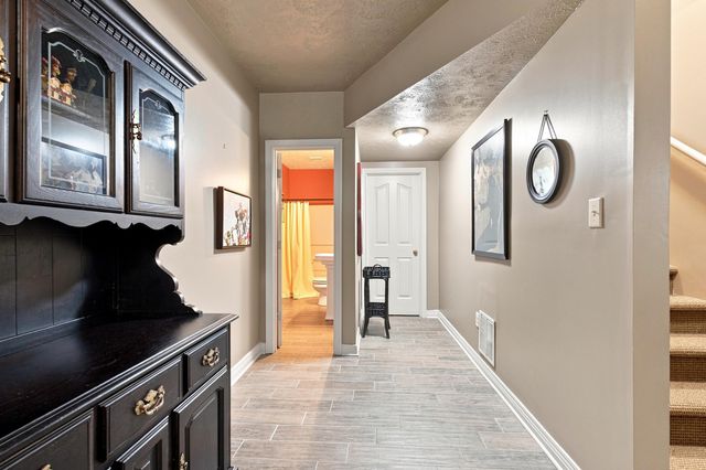 2761 Ashbrooke Drive, Lexington, KY 40513