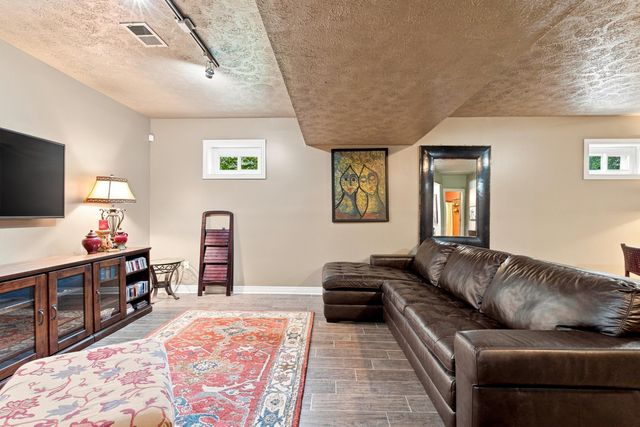 2761 Ashbrooke Drive, Lexington, KY 40513