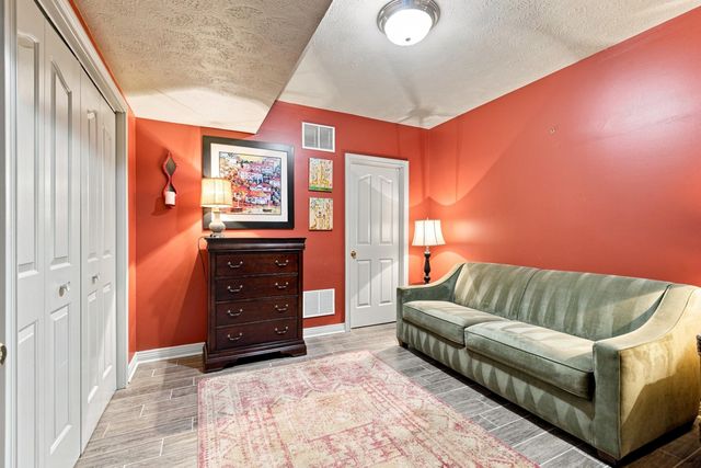 2761 Ashbrooke Drive, Lexington, KY 40513