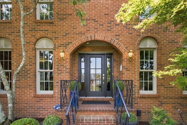 2761 Ashbrooke Drive, Lexington, KY 40513