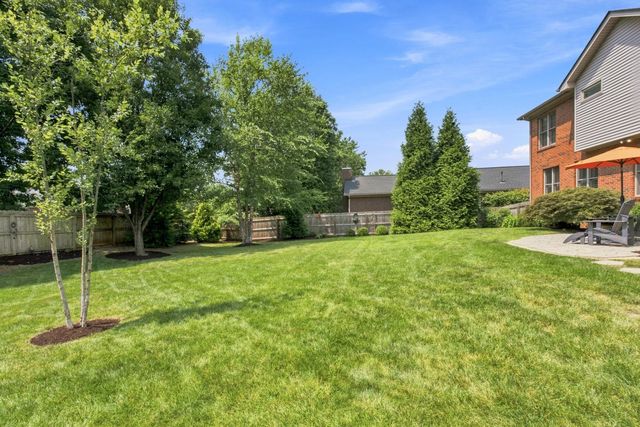 2761 Ashbrooke Drive, Lexington, KY 40513