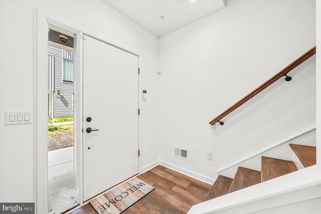 3005 BIRCHVIEW WALK, Philadelphia, PA 19125
