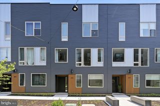 3005 BIRCHVIEW WALK, Philadelphia, PA 19125