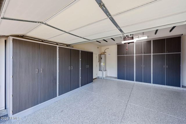 15764 W SHAW BUTTE Drive, Surprise, AZ 85379