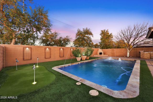 15764 W SHAW BUTTE Drive, Surprise, AZ 85379