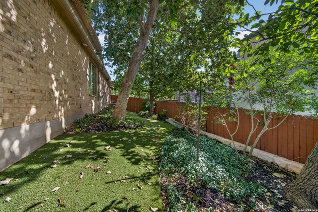 1627 Wild Peak, San Antonio, TX 78258
