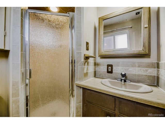 2759 Simms St, Lakewood, CO 80215