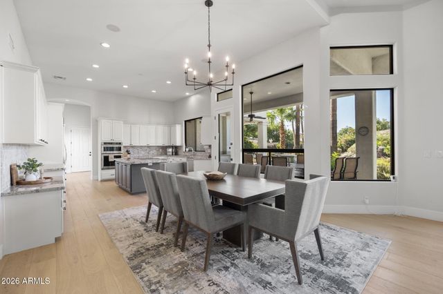 2656 E Taurus Place, Chandler, AZ 85249