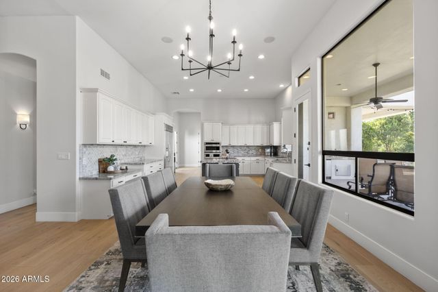 2656 E Taurus Place, Chandler, AZ 85249