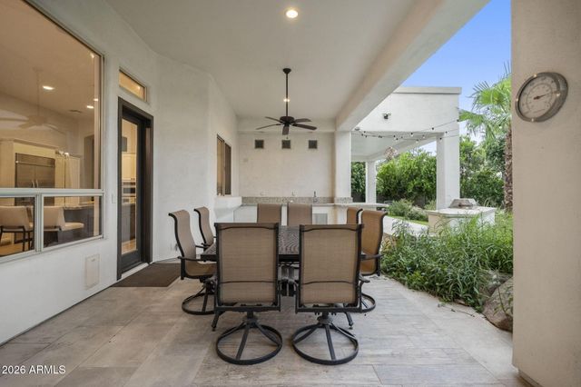 2656 E Taurus Place, Chandler, AZ 85249