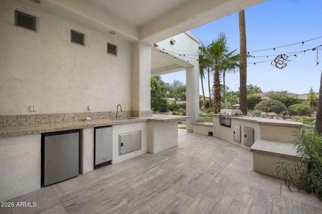 2656 E Taurus Place, Chandler, AZ 85249