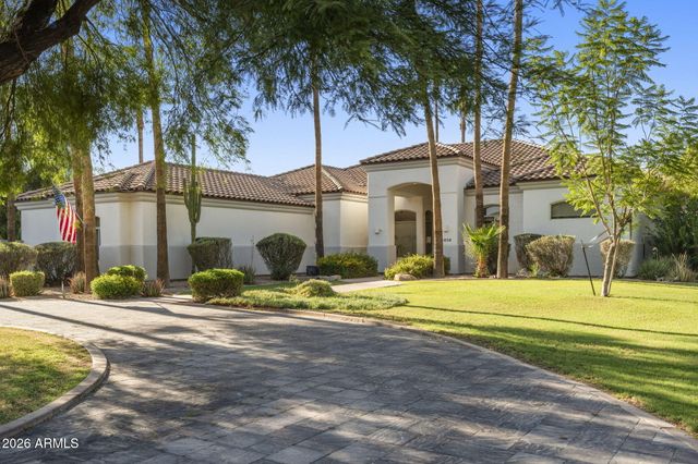 2656 E Taurus Place, Chandler, AZ 85249