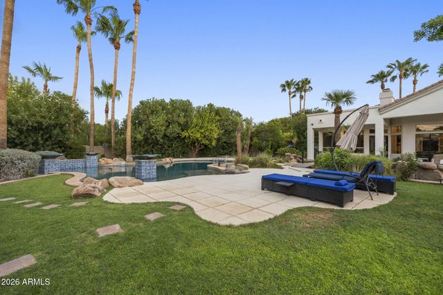 2656 E Taurus Place, Chandler, AZ 85249