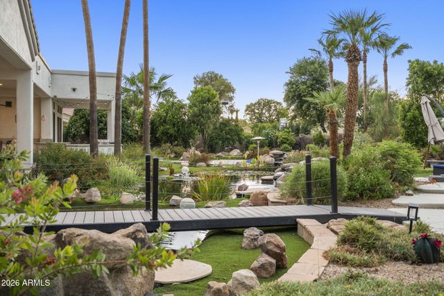 2656 E Taurus Place, Chandler, AZ 85249