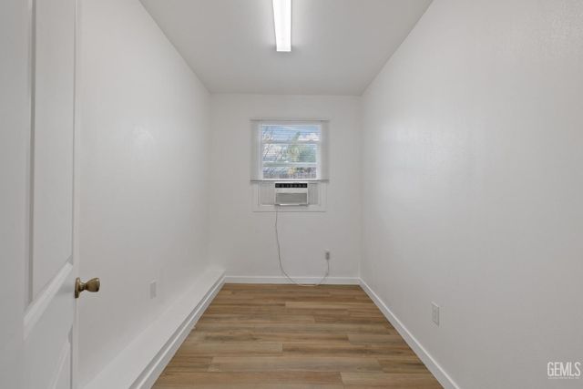 1505 Stockton Avenue, Bakersfield, CA 93308