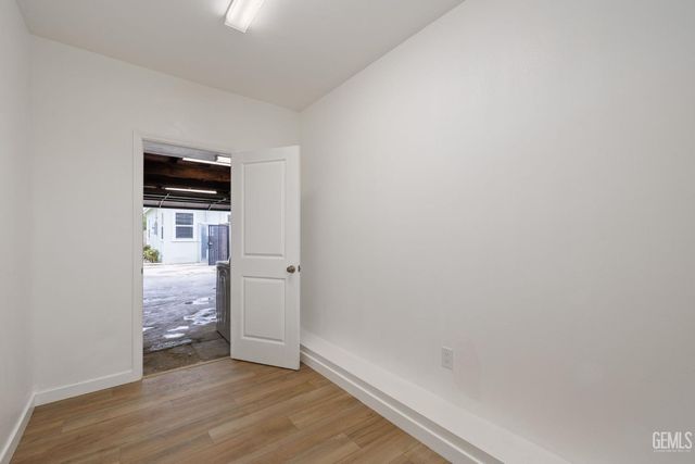 1505 Stockton Avenue, Bakersfield, CA 93308